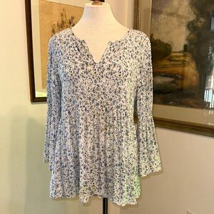 Floral & Ivy Light Blue Floral Peasant Top - Size Large